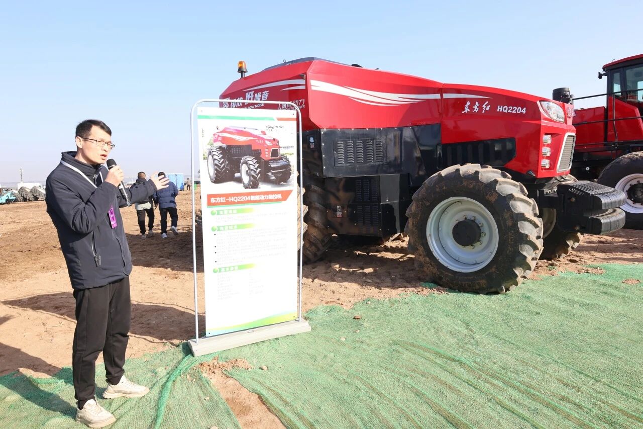 同台竞技展风采！东方红新能源农机解决方案亮相杨凌演示会